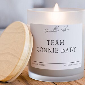 Team Connie Baby The Summer I Turned Pretty TSITP S3 Conrad Fischer Bauch Conklin Jeremiah Geschenk Literarische Kerze Geschenk für die sehnsüchtigen Girlies Bild 1