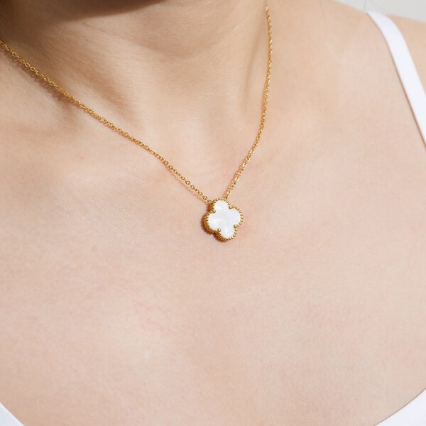 18K Gold Plated Necklace | Four Leaf Clover | High Quality | Single Clover | Mother Of Pearl | Non Tarnish | Double Sided Pendant