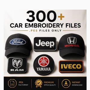 Op de afbeelding: Een digitale collectie van 300+ borduurbestanden voor auto's in .PES-formaat. De afbeelding toont twee zwarte baseballpetten met Ford- en Honda-logo's, naast rechthoekige en ronde patches met de merknamen Jeep, Ram, Yamaha en Iveco.