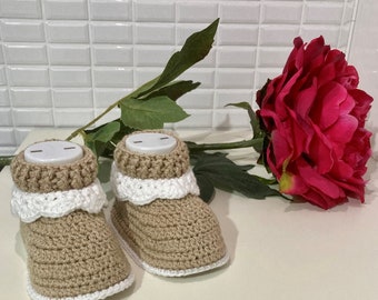 Crochet baby booties, Baby crib shoes, Newborn baby booties, Girl baby shoes, New baby gift, baby shower gift