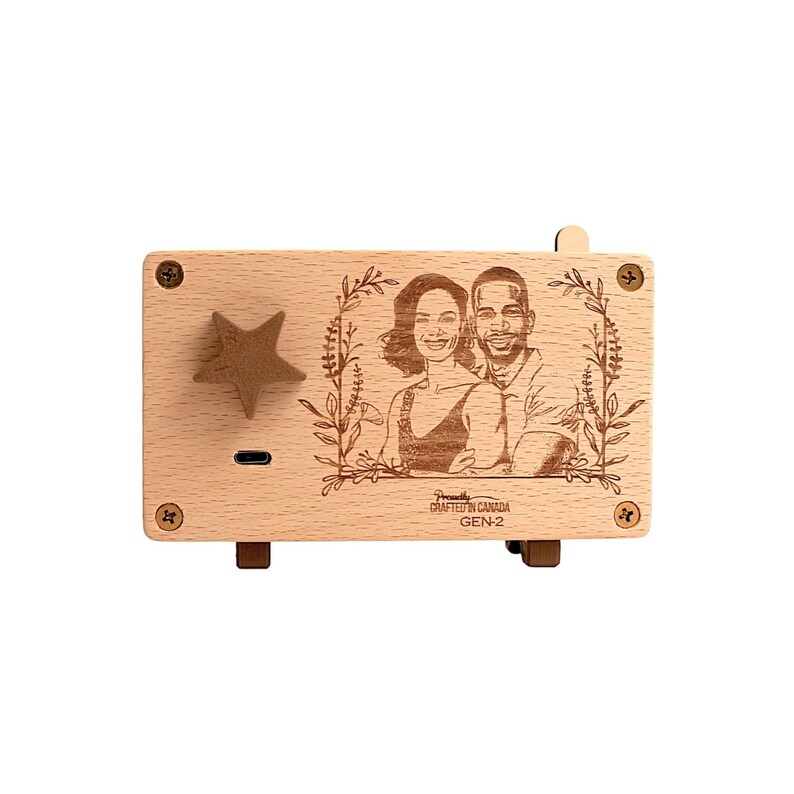 custom photo engraved music box, custom music player, couple portrait custom gift, family day gift, father day gift, mother day gift, wood photograph, wood portrait, burned wood photo, wood family portrait, anniversary gift, wedding gift
