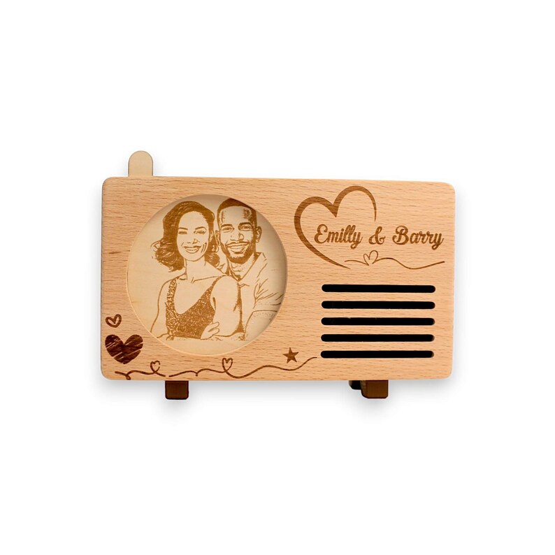 custom photo engraved music box, custom music player, couple portrait custom gift, family day gift, father day gift, mother day gift, wood photograph, wood portrait, burned wood photo, wood family portrait, anniversary gift, wedding gift