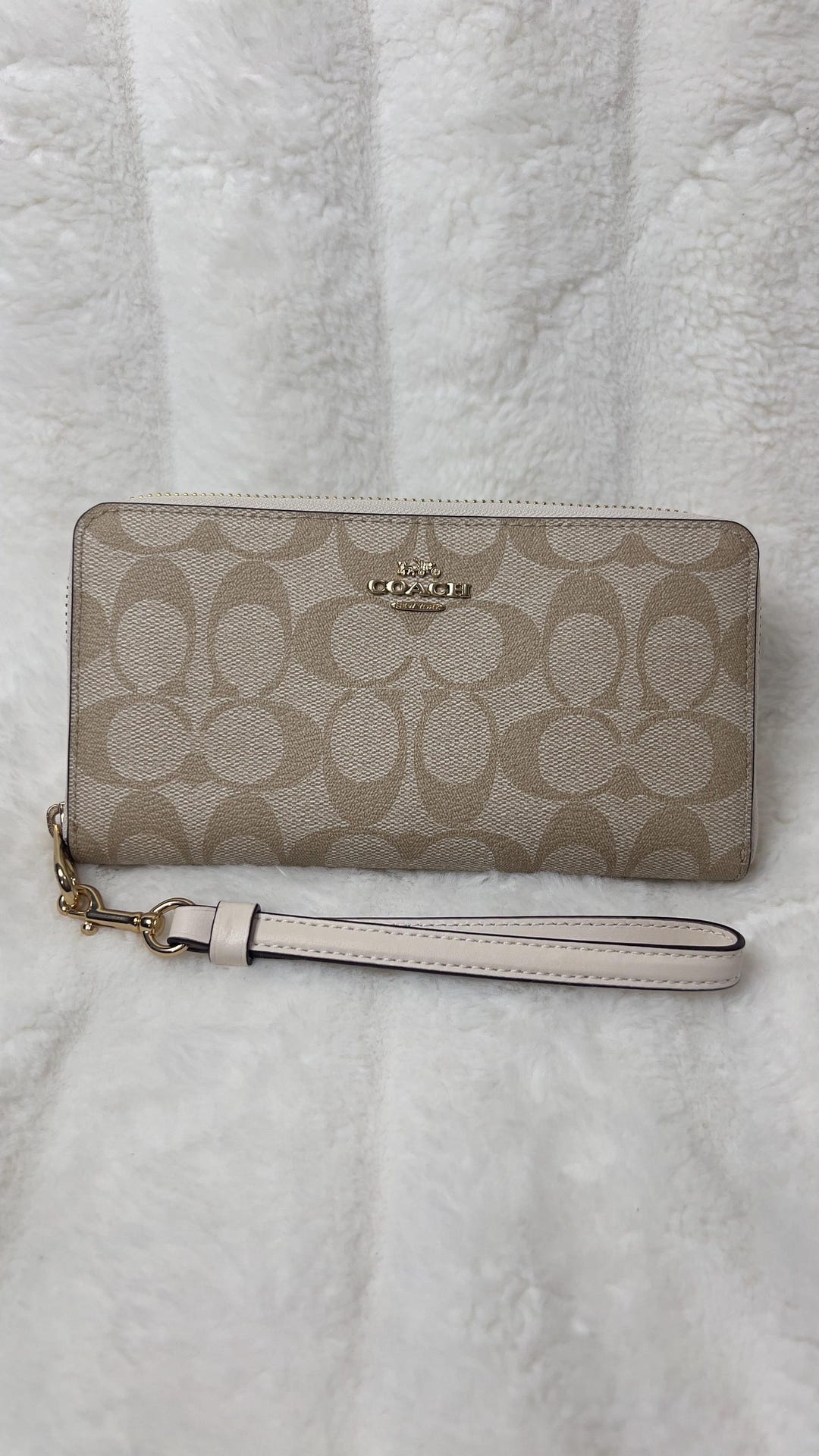 COACH Women Long Zip Around Wallet in Signature Canvas With Strap