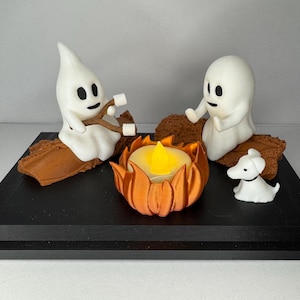 Campfire Ghosts, Halloween decor, Ghost display, Ghosts making smores, light up ghost campfire scene