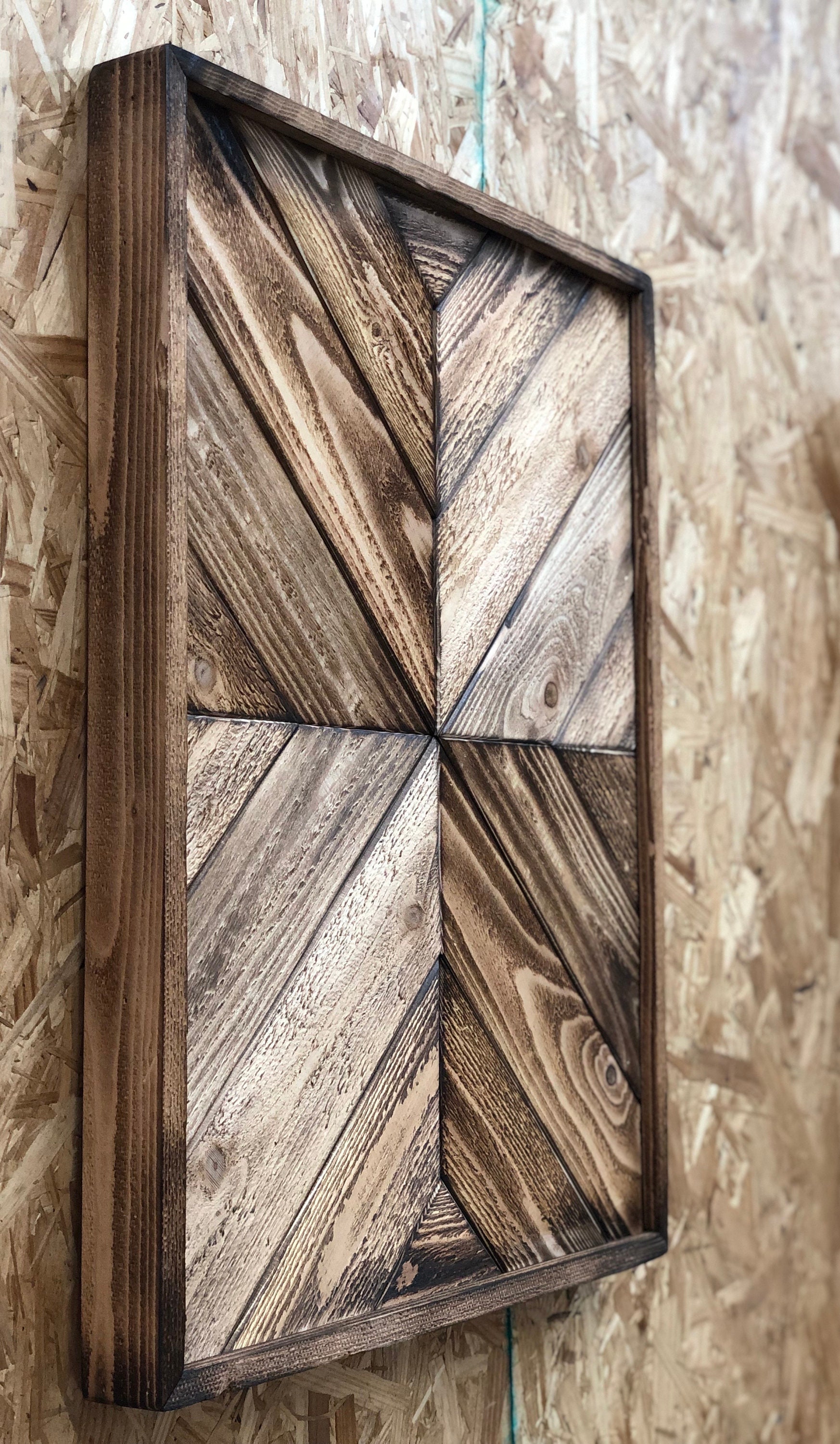 Photo inspiration: Picture Idea: Barnwood Series Shoulder Mount Display Rustic Barnwood Decor