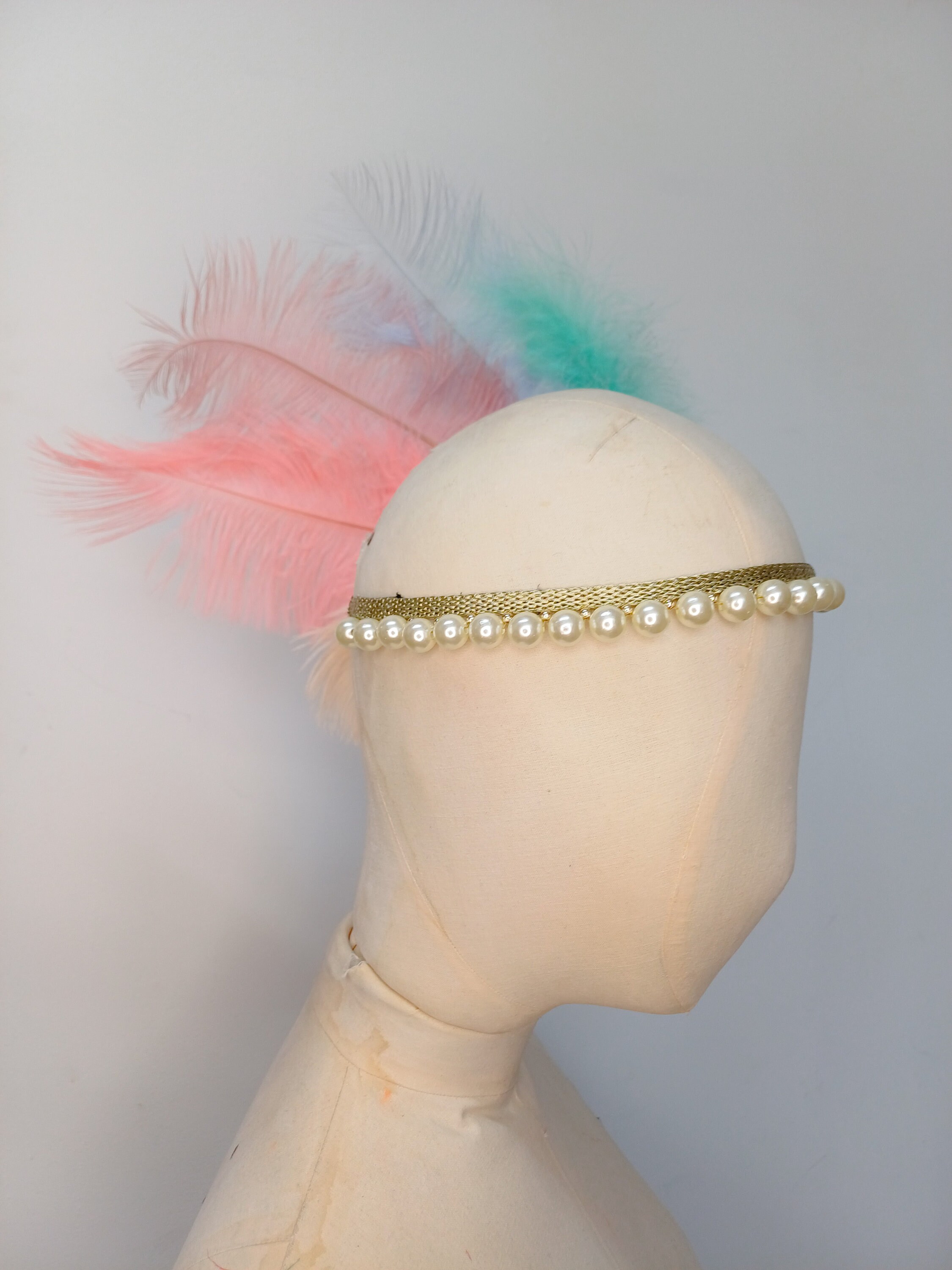 Vintage Flapper Feather Headband with Beaded Sequin Embellishment Elastic Fit Amazon.com: BABEYOND 1920s Flapper Feather Headband Roaring  main image 3