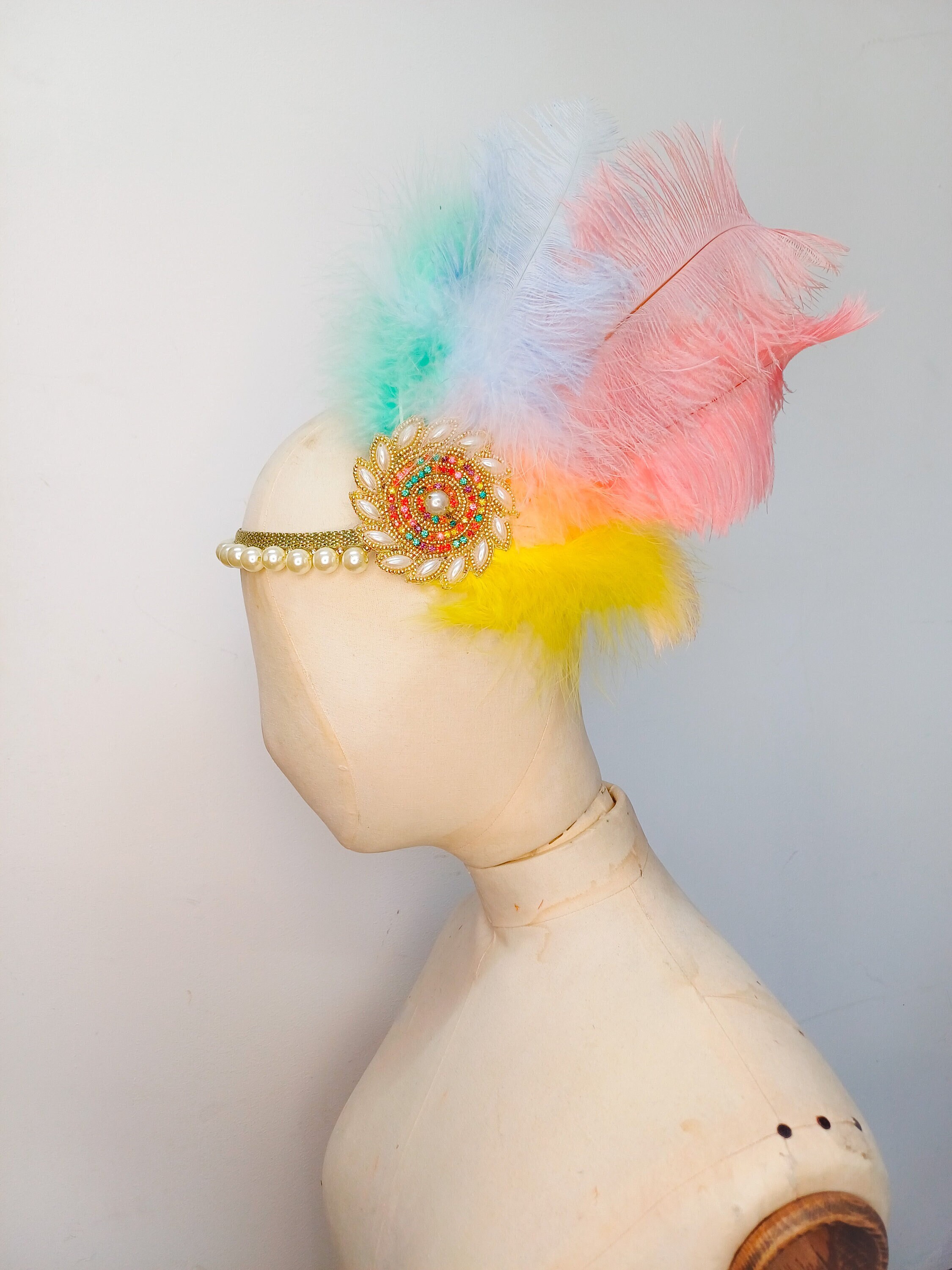 Vintage Flapper Feather Headband with Beaded Sequin Embellishment Elastic Fit Amazon.com: BABEYOND 1920s Flapper Feather Headband Roaring  main image 4