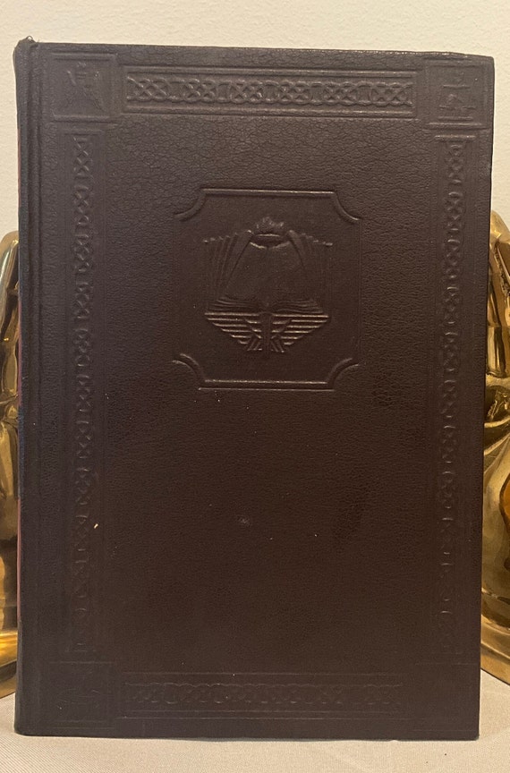 An Outline History of Art, by Joseph PiJoan  1938 Edition -Art of the Middle Ages in Europe, Islam, Far East, and American Indians