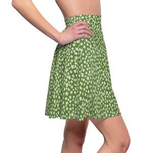 Green Ditsy Floral Skater Skirt: 90s Retro Mini Skirt