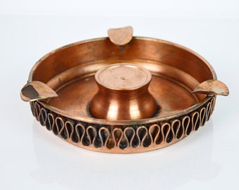 Metal Ashtray, Vintage Cigarette Ashtray, Smoker Accessory, 70s Tobacciana decor