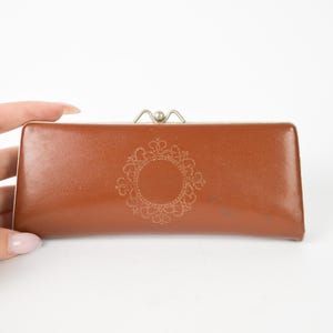 Portaocchiali vintage, motivo floreale, chiusura a frizione, elegante portaocchiali, marrone e grigio, regalo per lei, regalo originale, portaocchiali in pelle