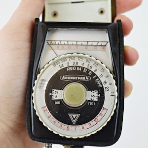 Light Exposure Meter, Working Light Meter, Vintage Light Meter, Light Meter Leningrad 4, Made in Leningrad, USSR, Camera Accessories