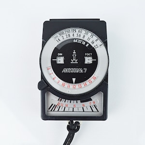 Working Light Exposure Meter, Made in USSR, Vintage Expo-meter, Photographer tool, Camera Light Meter, Gift for him, Made in the 80s