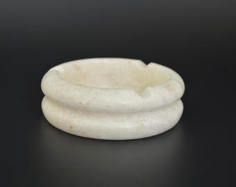 Vintage Marble Ashtray, Elegant Marble Ashpan, Retro White Ashbin, Home Decor