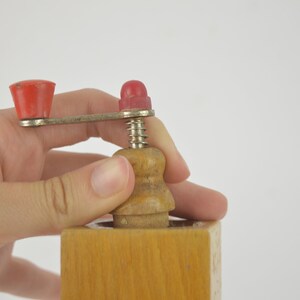 Vintage Pepper Mill, Vintage Pepper Shaker, Vintage Pepper Grinder, Unique Pepper Grinder, Home Decor, Square Pepper Grinder, Gift for Her, Kitchen Decor, Unique Pepper Mill, Wooden Pepper Grinder, Wooden Pepper Mill, Wooden Pepper Shaker