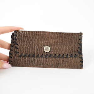 Carteira de couro vintage, bolsa de couro genuíno marrom, bolsa de moedas de couro, porta-moedas, carteira de claps feita à mão, carteira dobrável Boho