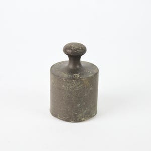Antique Scale Balance Weight 1 kg (2.21 lbs) from 1912 - Vintage Scale Balance Weight 1kg - Retro Scale Balance Weight - Rustic Home Decor