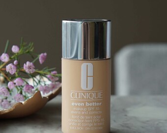 Clinique Even Better Make Up Foundation Evens and Corrects choose shade