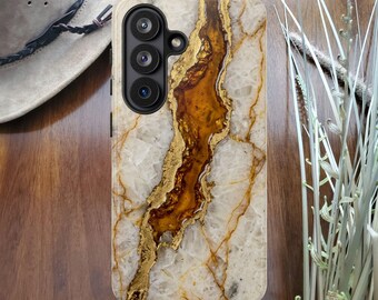 Mobilskal i vitt kvarts och guldfärgade hartsvener | Tåligt bohemiskt skal med varma färger