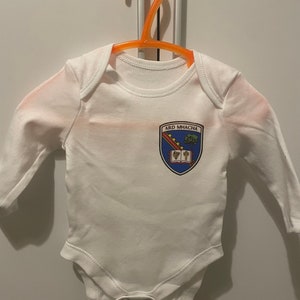 GAA Tots: County, Club and Custom Baby Crest on Vest from Ireland zdjęcie 3