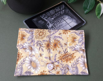 Floral gewatteerde Kindle Paperwhite Case, gewatteerde boekomslag, leesgrage gift, boekenliefhebber, boekenwurm cadeau, leesaccessoires, Cottagecore