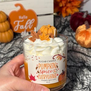 10oz candle in hand appearance