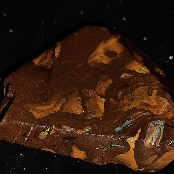 BOULDER OPAL ROUGH From Australia 53,490 cts Koroit, Queensland, Matrix