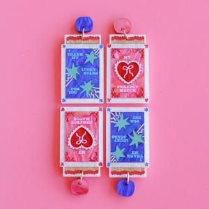 ember vintage matchbook oorbellen bungelen - kitsch oorbellen pinterest geïnspireerde vintage kunst matchboook esthetische leuke oorbellen