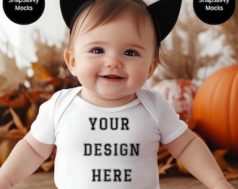 Rabbit Skins 4424 Halloween Mockup, Baby Onesie Halloween Mockup, Białe Body dla niemowląt Mockup, Jesienne Body Mockup, Fotografia Stylizowana Dla Dzieci