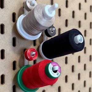 3D Printed Thread and Bobbin Hooks for SKADIS Pegboard - set of 10 hooks for embroidery, sewing, and quilting thread spools