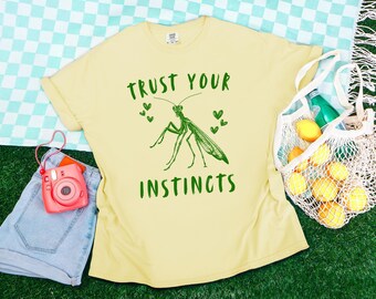 Praying Mantis Shirt Praying Mantis Insect Shirt Praying Mantis Gift Mantis Shirt Entomology Shirt Insect Shirt Insects Shirt Bug Shirt