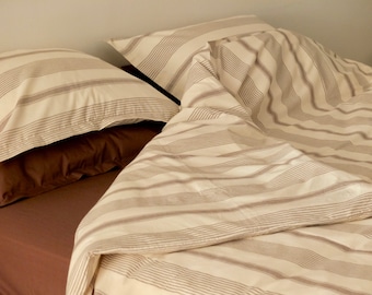 TIGRIS - Duvet Set Striped with muted grayish-brown on off-white unbleached  Renforce 100% Cotton
