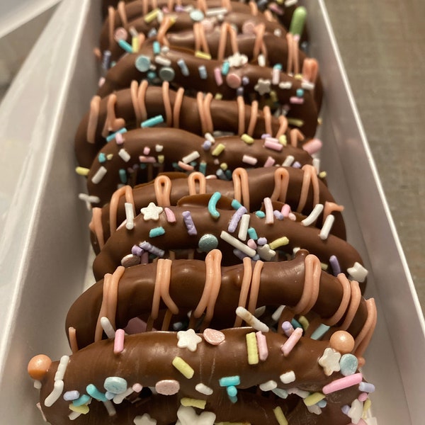 Celebrate Mom with Chocolate Covered Pretzels!