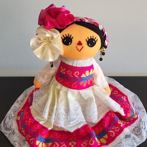 LELE DOLL,  Traditional Mexican doll white & pink color, rag doll Muñeca Lele, muñeca mexicana