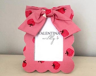Strawberry fabric picture frame, fruit themed, scalloped frame 4x6