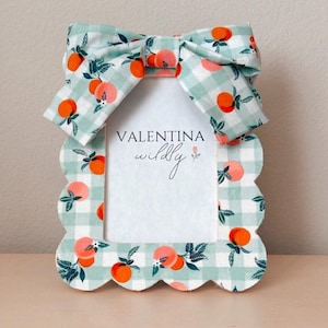 Fruit themed decor, peach fruit decor, cute scalloped picture frame, gingham, bows, 4x6 picture frame handmade