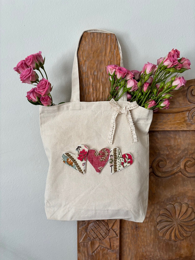 tote bag, quilted tote bag, cute grocery bag, quilted tote bag, heart appliqué tote bag, quilted heart purse image 1