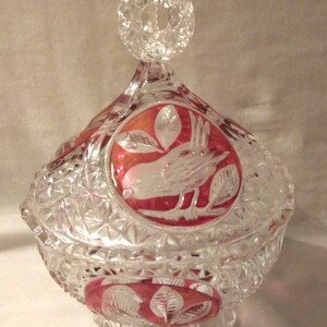 Vintage Hofbauer Ruby Byrdes Kristall Bonboniere mit Deckel und Fuß