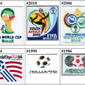以下が含まれることがあります： 2018年ロシア、2014年ブラジル、2010年南アフリカ、2006年ドイツ、2002年韓国/日本、1998年フランス、1994年アメリカ、1990年イタリア、1986年メキシコ、1982年スペインのFIFAワールドカップパッチのコレクション。