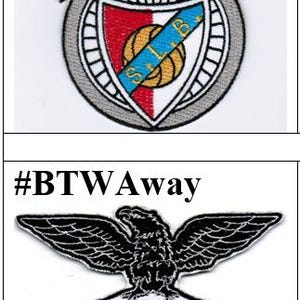 Puede incluir: Dos parches bordados con el escudo de un equipo de fútbol. El parche de local presenta un águila dorada con un escudo rojo y blanco con un balón de fútbol azul y blanco. El parche de visitante presenta un águila negra con un escudo negro y blanco con un balón de fútbol negro y blanco. Ambos parches tienen el texto "S.L.B." en el escudo.