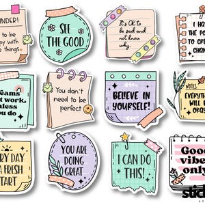 Könnte beinhalten: Eine Sammlung von zwölf dekorativen Aufklebern mit pastellfarbenen Papiernotizen und motivierenden Texten wie "REMINDER! Try to be happy with little things", "SEE THE GOOD", "It's OK to be sad", "I HAVE THE POWER" und "Good vibes only".
