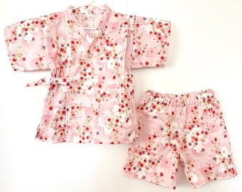 2-delige jinbei-kimono voor peuters en bijpassende hoofdband of haarclip, Japanse dubbelgaasstof, sakura, lichtroze
