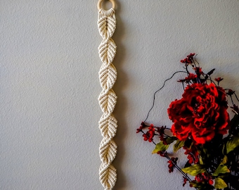 Macrame Leaf Wall Hanging Boho Wall Art for Bedroom Macrame Leaves Designs Bohemian Leaves for Decoration Yarn Leaf/ Feather wall Decor