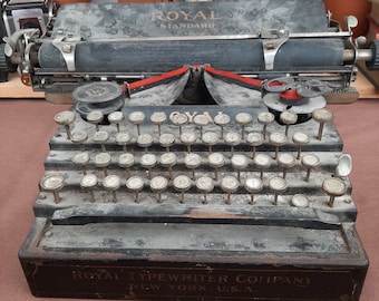 Antique Royal Standard Typewriter Model No. 1 - 1910