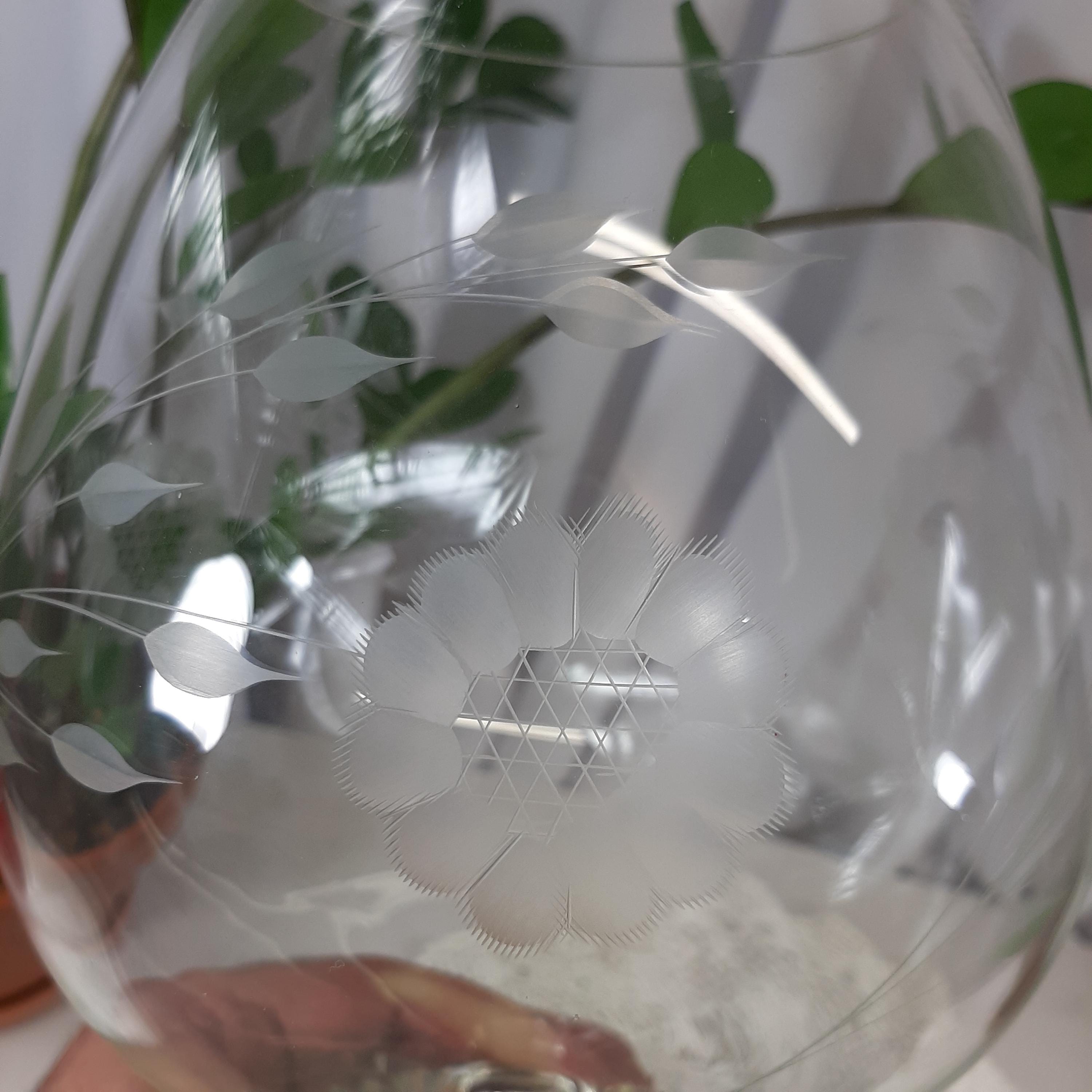 巨大なヴィンテージのコーンフラワーグラス（または花瓶） - Etsy 日本