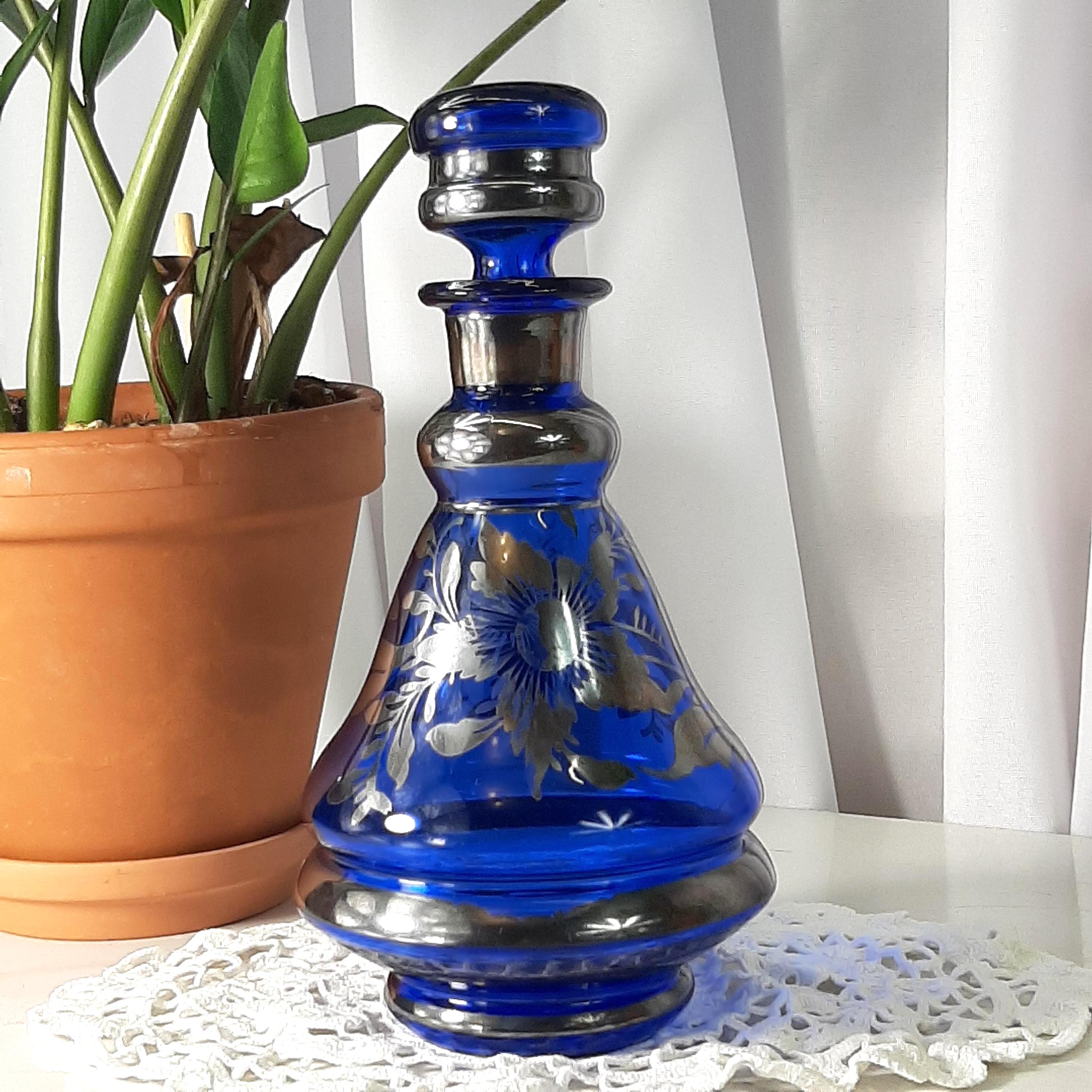 ヴィンテージ コバルトブルー イタリアン ガラス デキャンタ - Etsy 日本