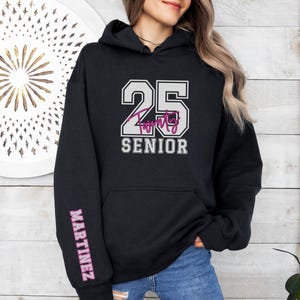 Personalisiertes Senior Sweatshirt Klasse von 2025, benutzerdefiniertes grad Geschenk, Klasse von 2025 Hoodie, Senior Year Pullover, Abschlussgeschenke