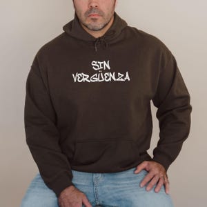 Sin Verguenza hooded sweater, latino hoodie, Latinx Hispanic shirt, cadeau voor hem, herencadeau, unisex hoodie, Hispanic Heritage