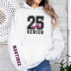 Personalisierter Senior Hoodie, Klasse von 2025, benutzerdefiniertes Graduiertengeschenk, Klasse von 2025 Hoodie, Senior Year Pull-Over, Abschlussgeschenke