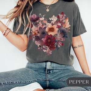 Camiseta de corazón de acuarela Comfort Colors®, regalo de San Valentín, camiseta de corazón colorido, camiseta de corazón de San Valentín, regalo para mamá, regalo estético